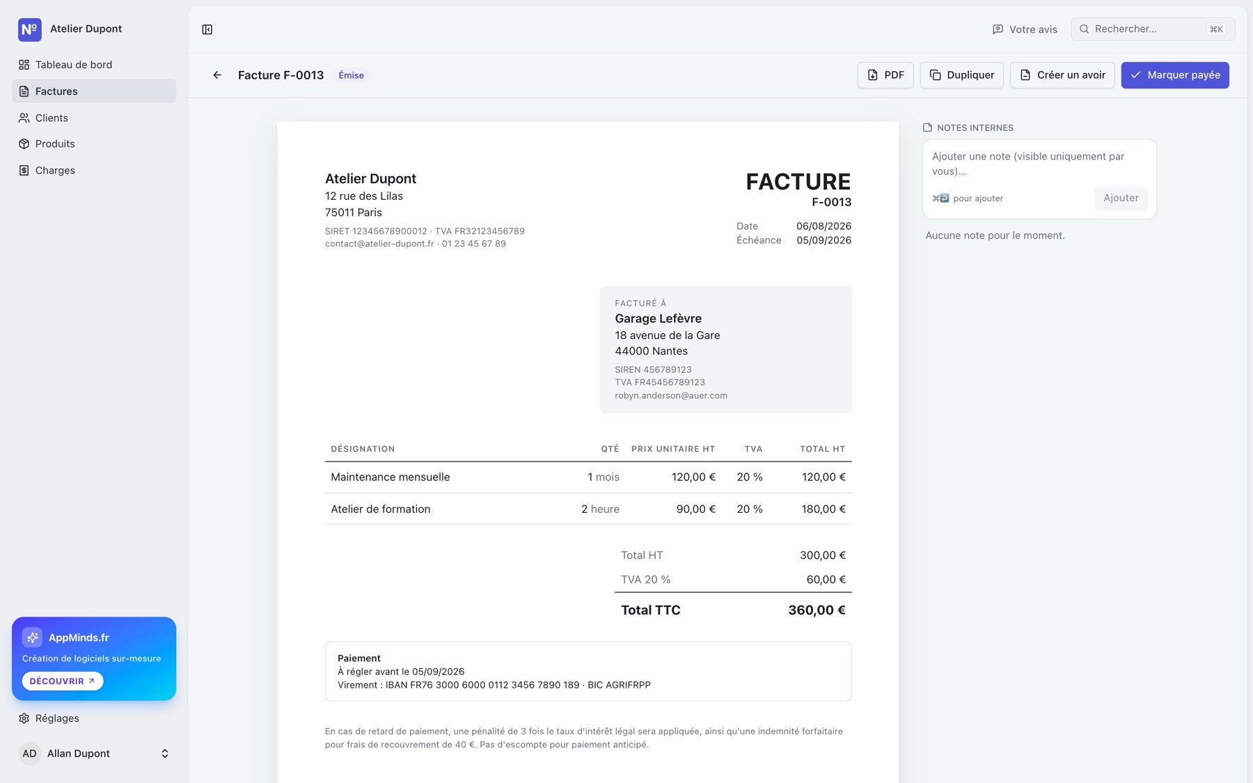 Une facture émise dans l’application : la feuille A4, les boutons PDF, Dupliquer, Créer un avoir et Marquer payée, et les notes internes